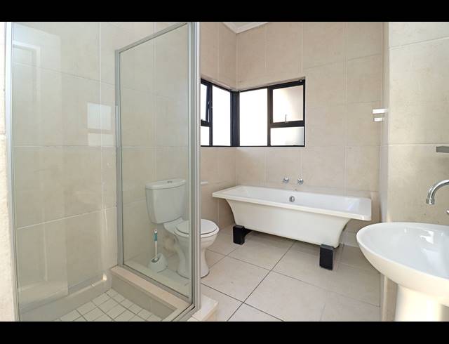 1 BEDROOM APARTMENT FOR SALE IN GREENSTONE HILL